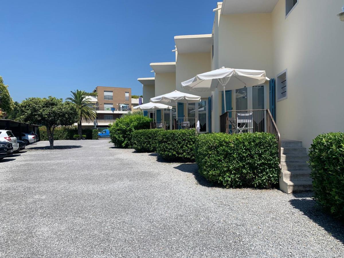 Hotel L'Etape ヴィルヌーヴ・ルベ エクステリア 写真